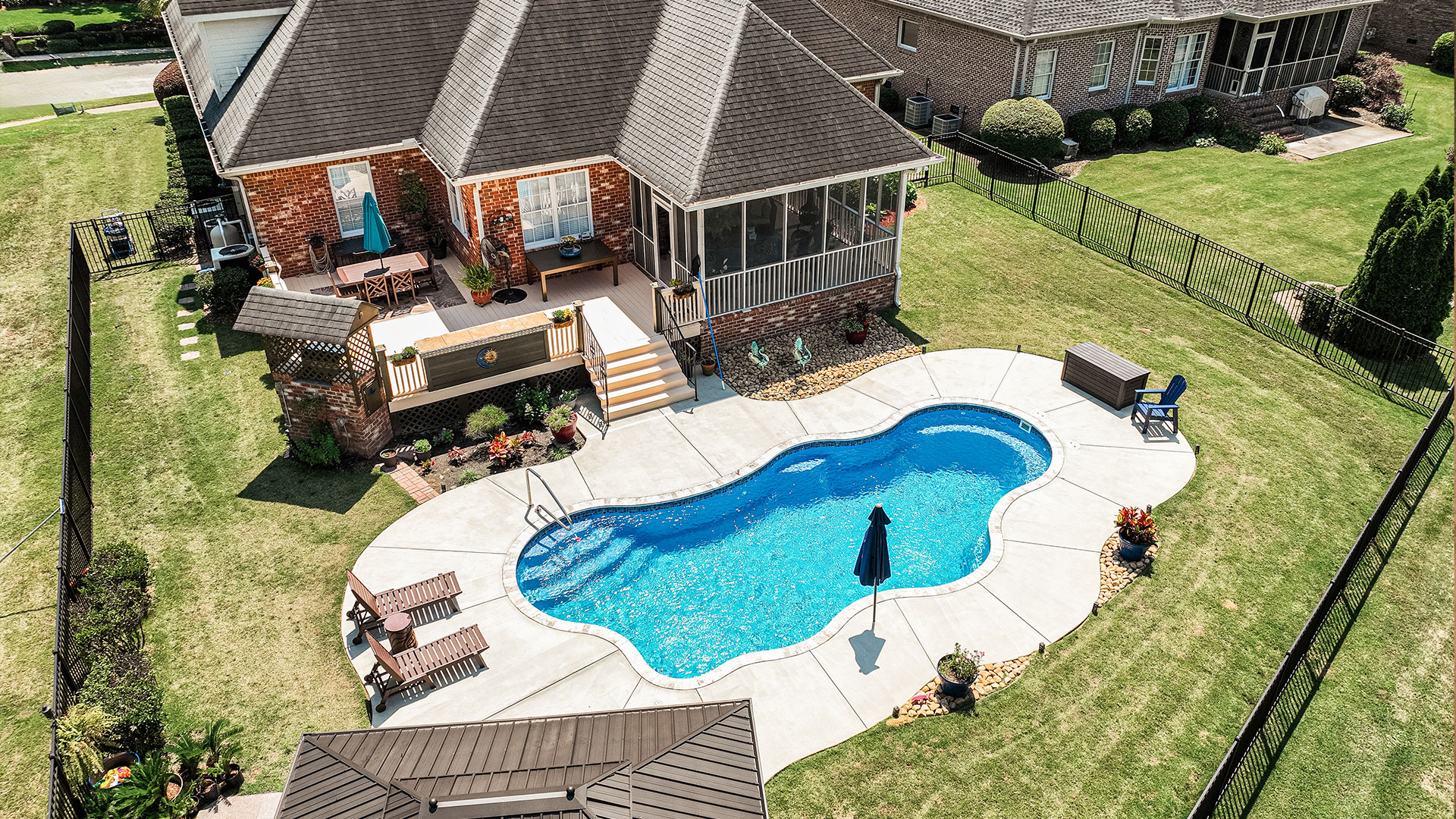 View of the Lops project featuring a sapphire blue Cancun model pool